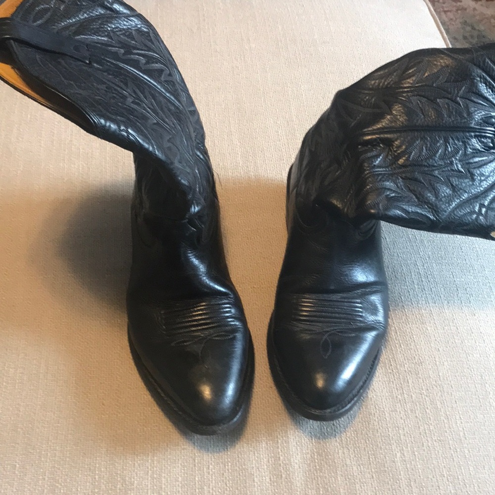 Men’s cowboy boots